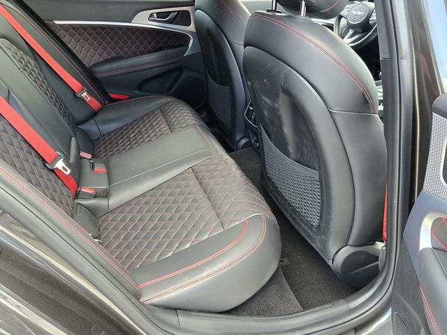 2023 GENESIS G70 Standard - Photo 15