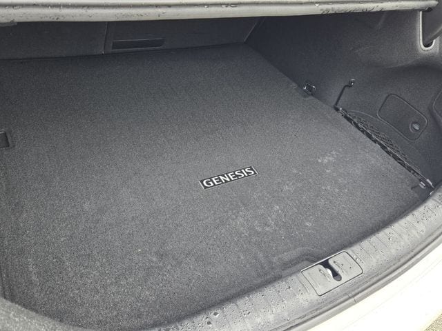 2023 GENESIS G70 Standard - Photo 15