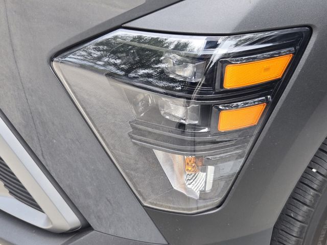 2025 Hyundai Kona SE - Photo 10