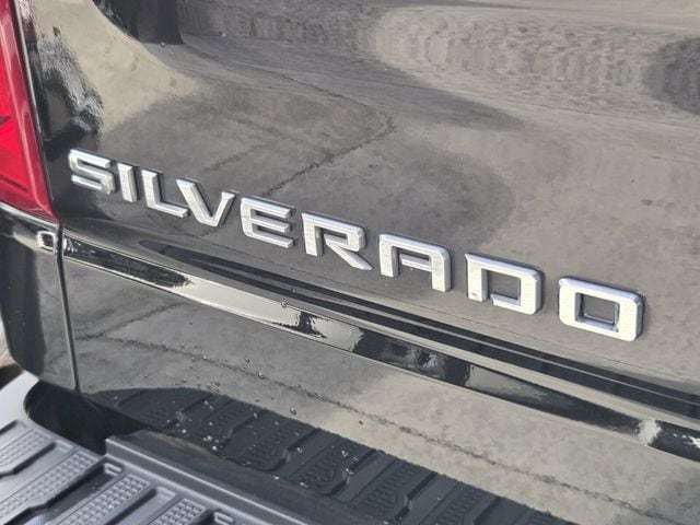 2023 Chevrolet Silverado 1500 RST - Photo 11