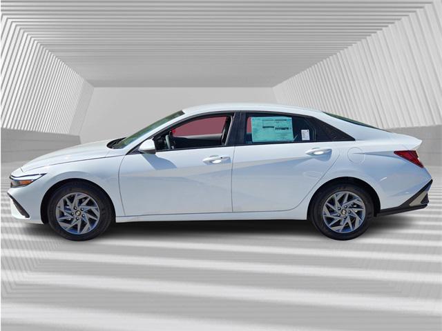 2025 Hyundai Elantra Hybrid Blue photo 2
