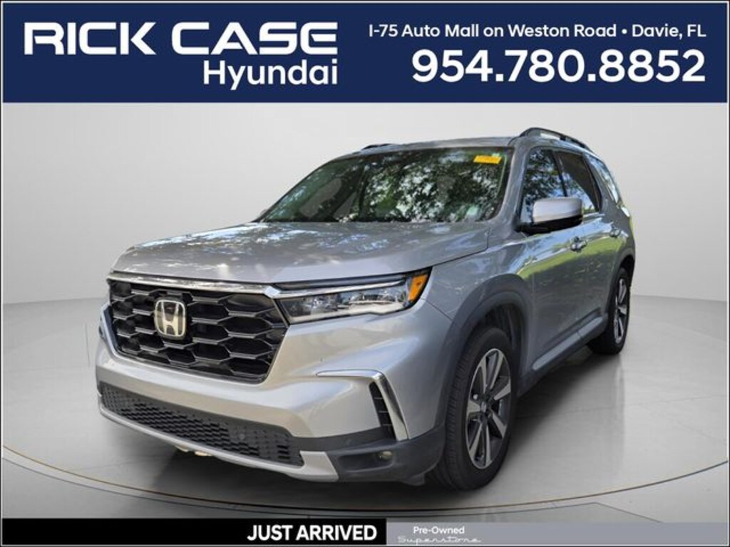 Used 2025 Honda Pilot Touring SUV