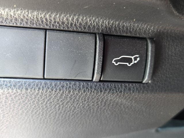 2023 Toyota RAV4 SE - Photo 26
