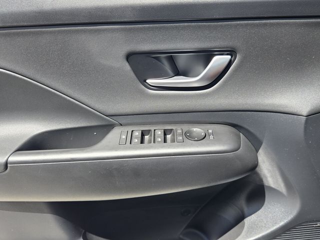 2024 Hyundai Kona Limited - Photo 26