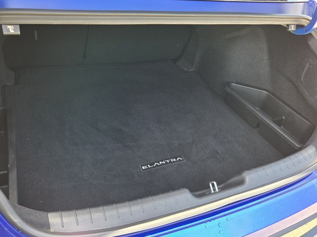 2024 Hyundai Elantra N Line - Photo 13