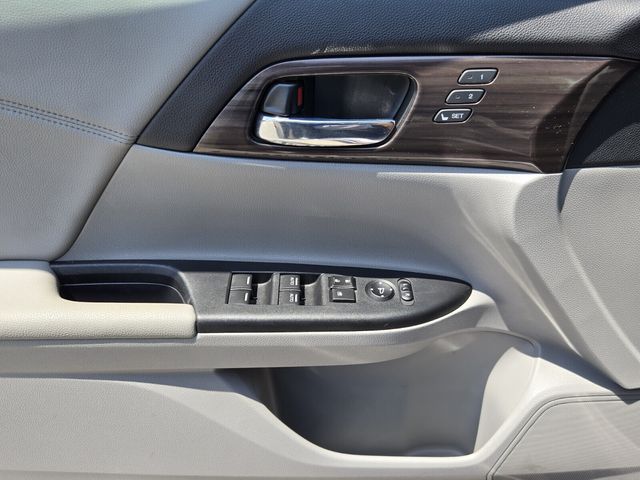 2017 Honda Accord EX-L - Photo 26