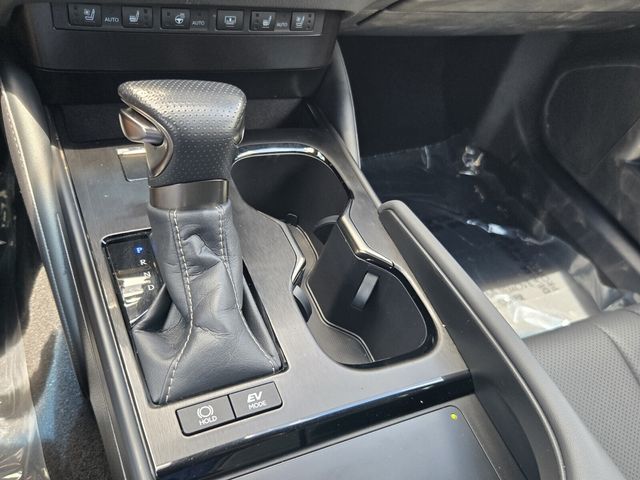 2024 Lexus ES Hybrid 300h F SPORT Handling - Photo 21