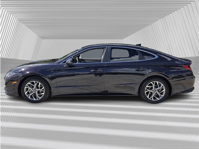 2023 Hyundai Sonata SEL photo 2