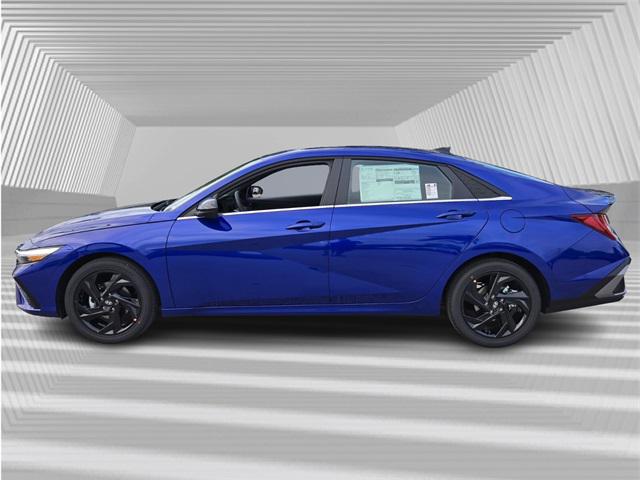 2026 Hyundai Elantra SEL Sport photo 2