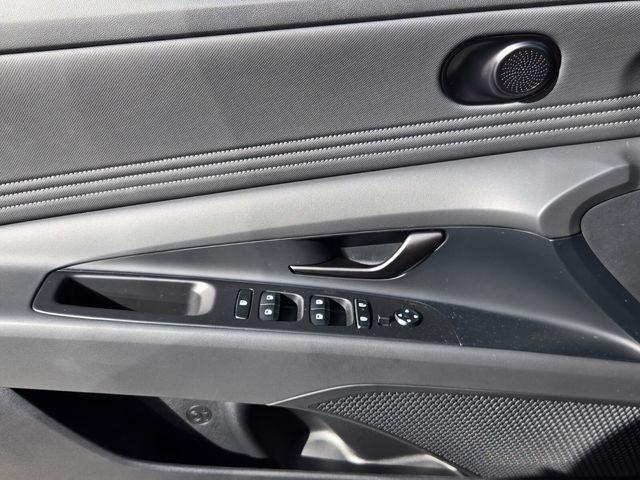 2026 Hyundai Elantra SEL Sport - Photo 14