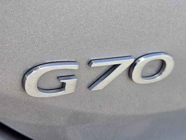 2023 GENESIS G70 Standard - Photo 14