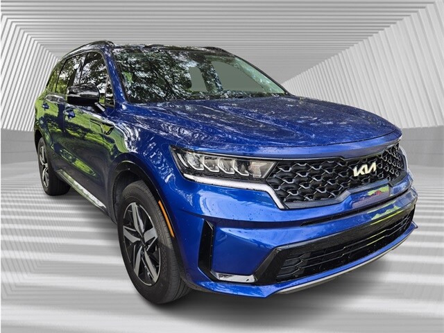 2023 Kia Sorento S photo 3