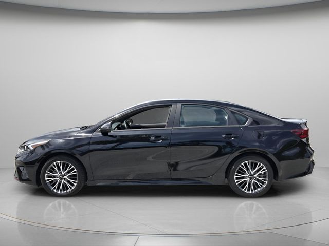 2023 Kia Forte GT-Line - Photo 3