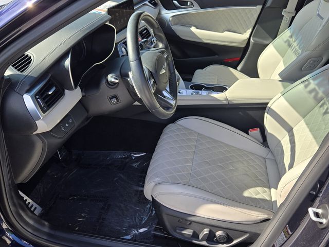 2023 GENESIS G70 Standard - Photo 10
