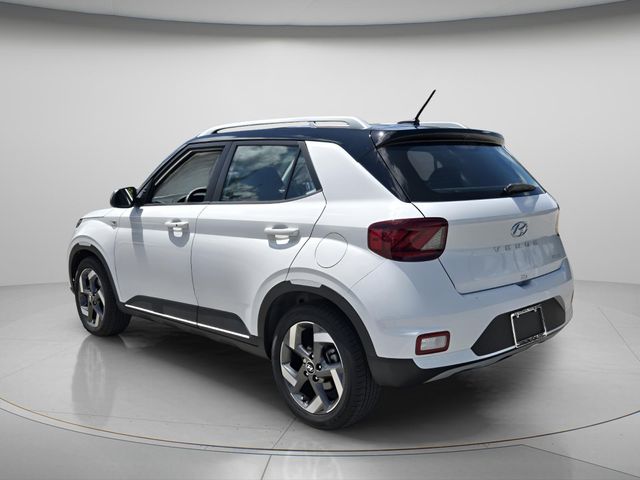 2025 Hyundai Venue Limited - Photo 8