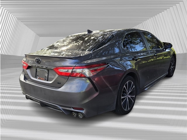 2019 Toyota Camry L photo 4