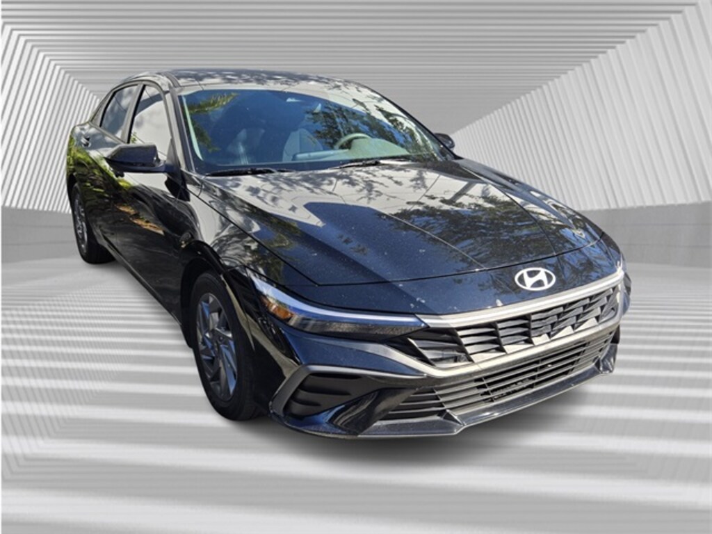 Used 2024 Hyundai Elantra SEL Sedan