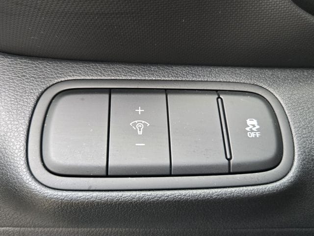 2023 Hyundai Venue Limited - Photo 26