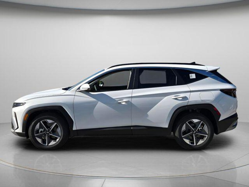 New 2026 Hyundai Tucson SEL Premium FWD SUV