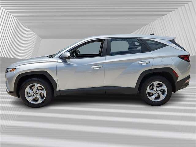 2024 Hyundai Tucson SE photo 2