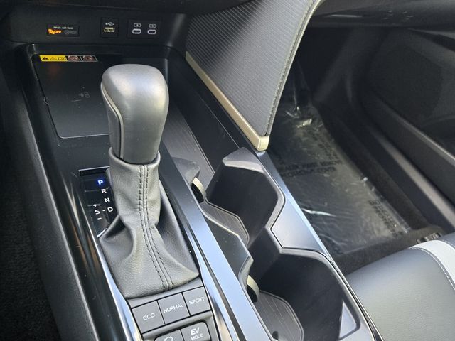 2025 Toyota Camry SE - Photo 20