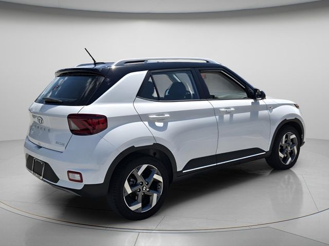 2025 Hyundai Venue Limited - Photo 7