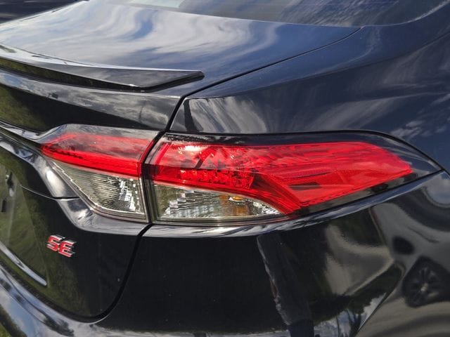 2025 Toyota Corolla SE - Photo 8