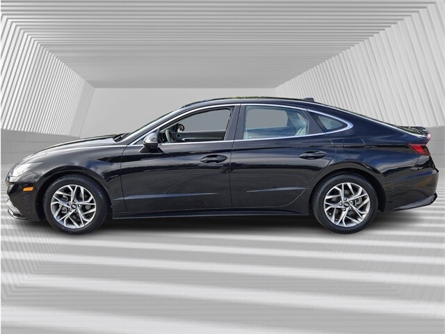 2023 Hyundai Sonata SEL photo 2