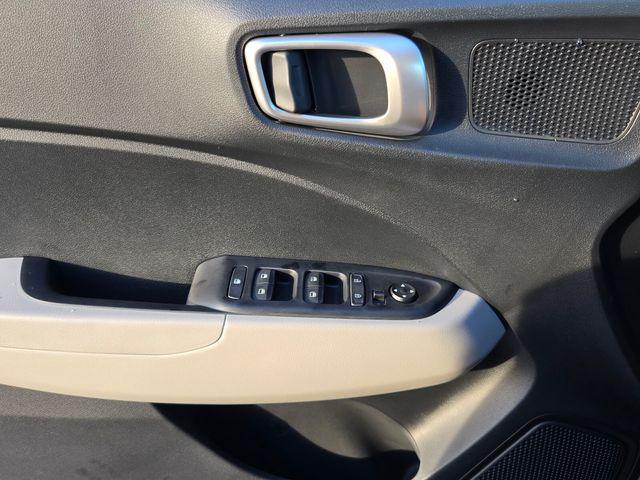 2026 Hyundai Venue SEL - Photo 15