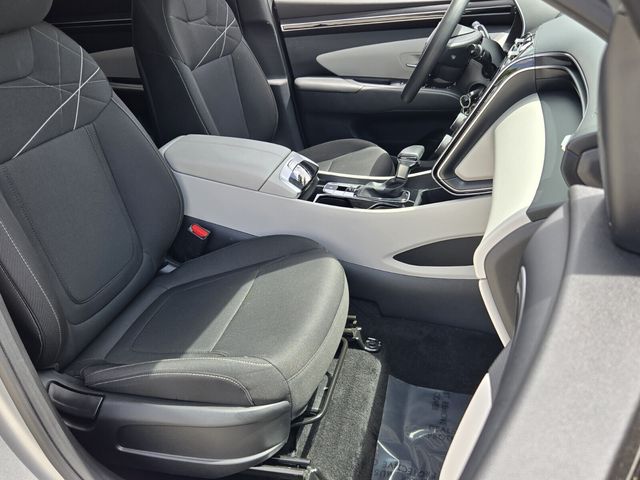 2023 Hyundai Tucson SE - Photo 16