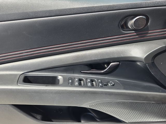 2023 Hyundai Elantra N Line - Photo 26