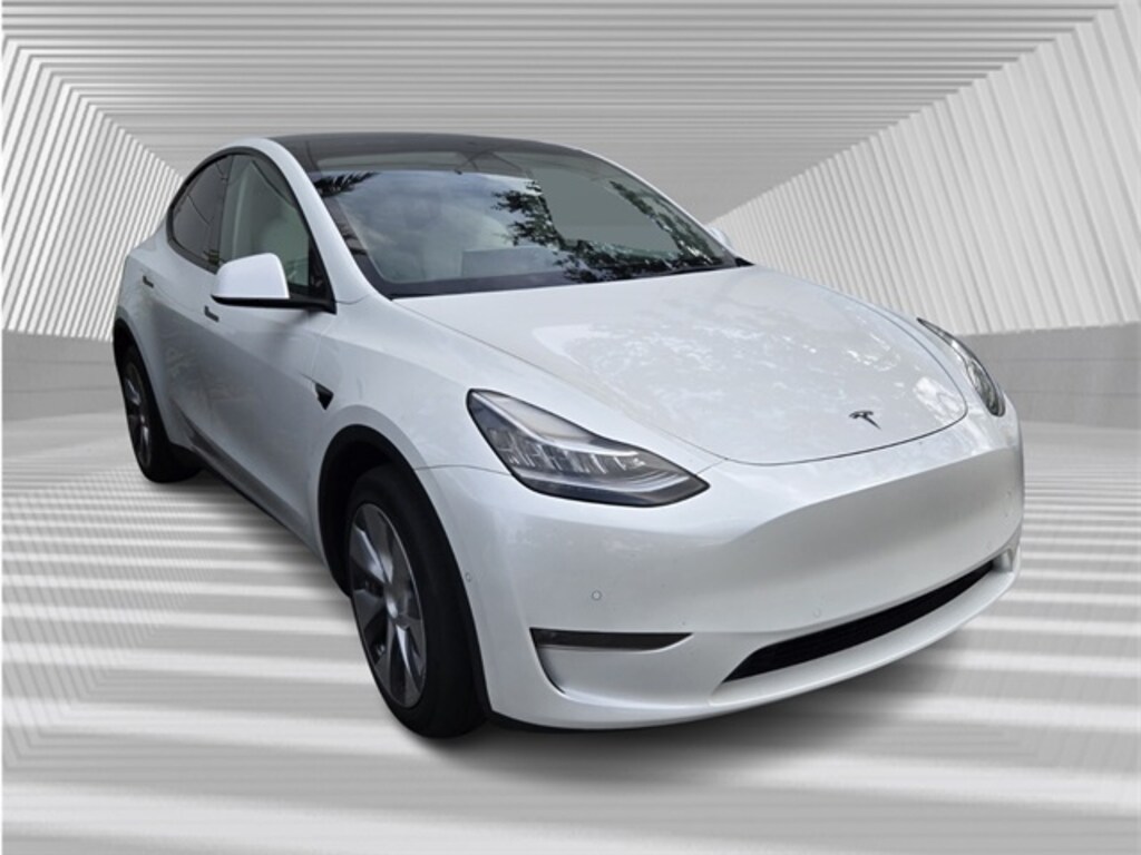 Used 2022 Tesla Model Y Long Range SUV