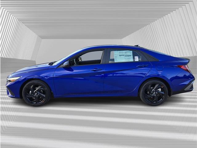 2026 Hyundai Elantra SEL Sport photo 2