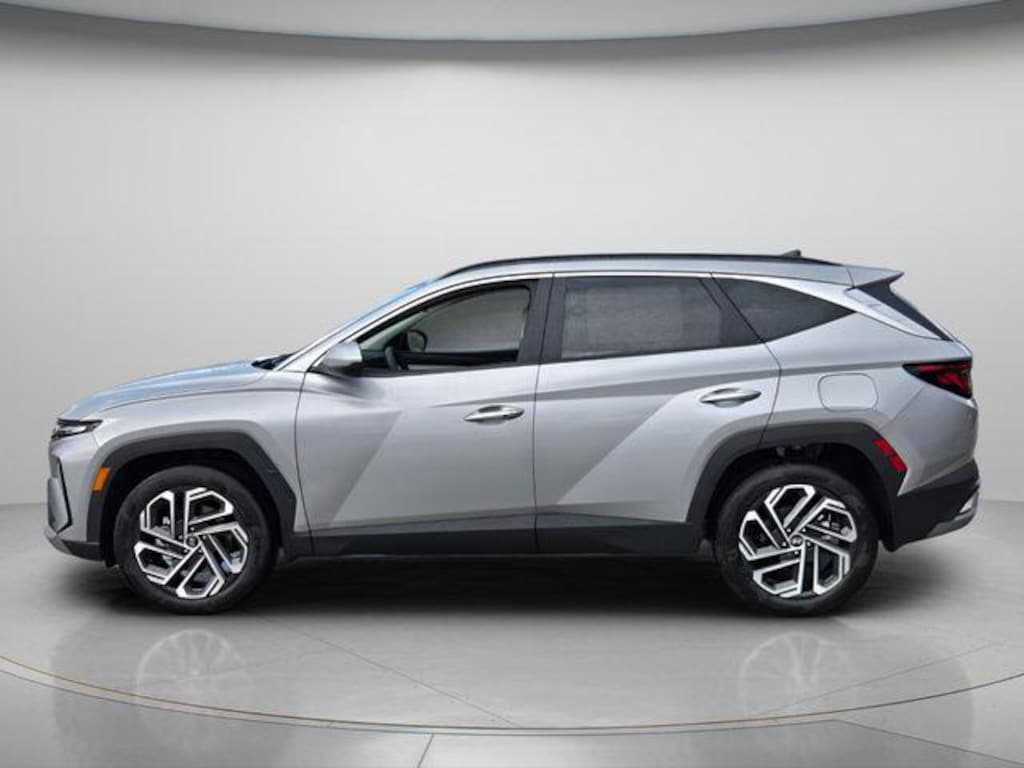 New 2026 Hyundai Tucson SEL Plus FWD SUV