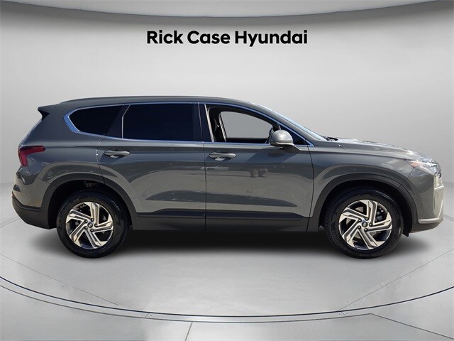 2023 Hyundai Santa Fe SE photo 3