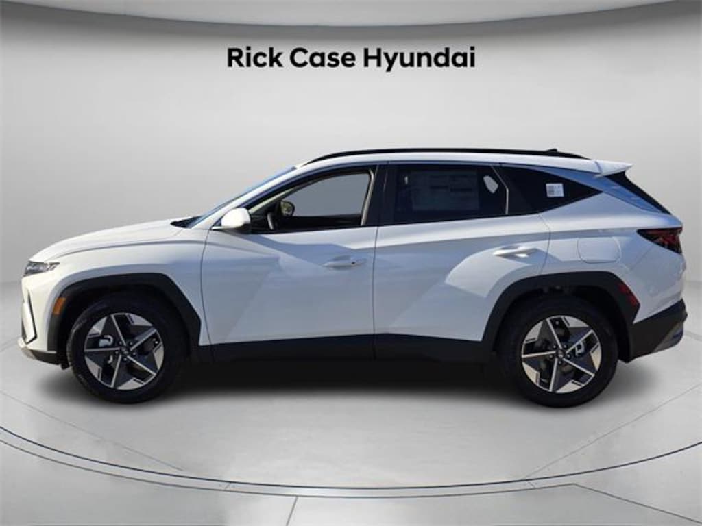 New 2026 Hyundai Tucson SEL FWD SUV