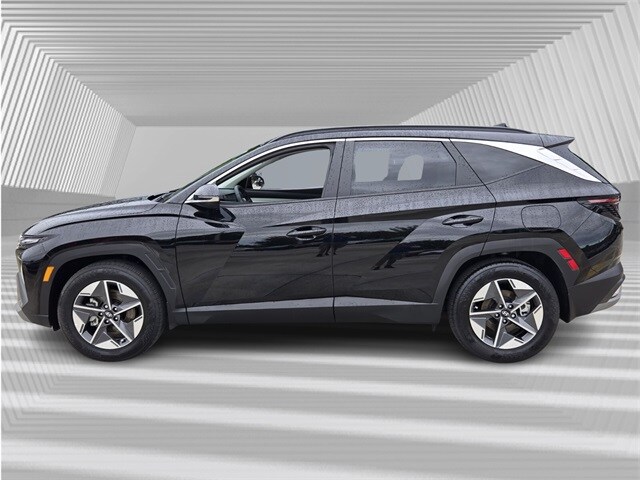 2025 Hyundai Tucson SEL Convenience photo 2