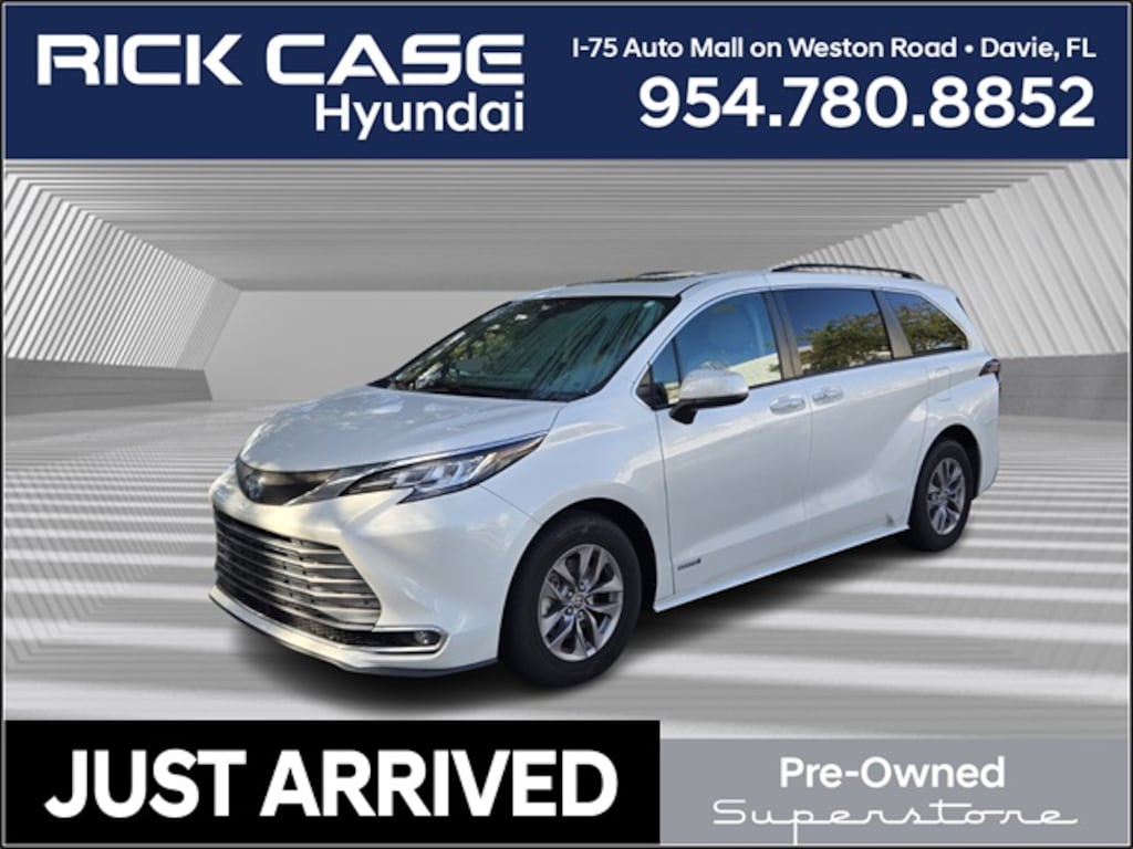 Used 2021 Toyota Sienna XLE Van