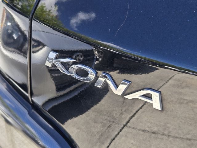2023 Hyundai Kona SE - Photo 12