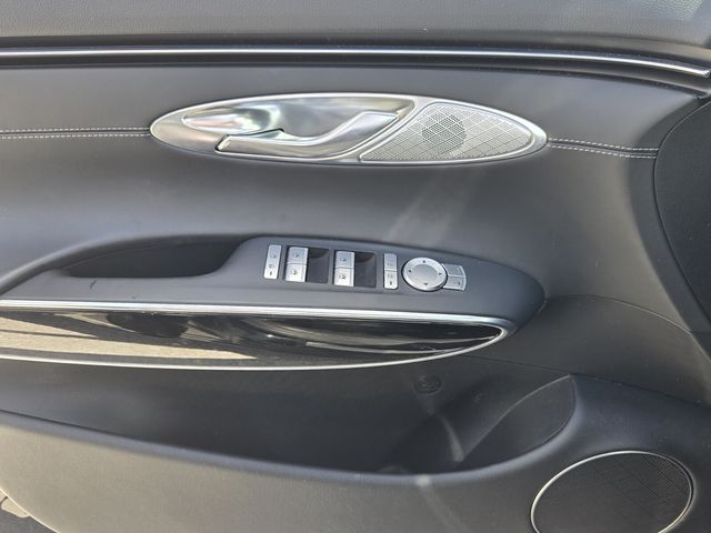 2024 GENESIS GV70 Standard - Photo 28