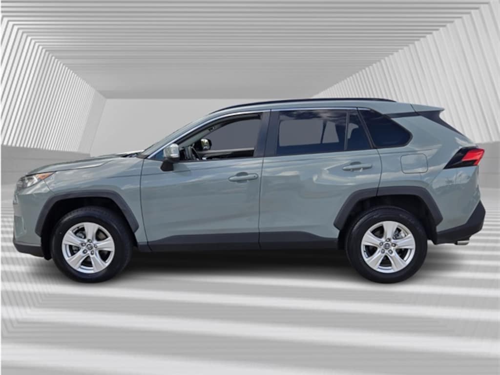 Used 2020 Toyota RAV4 XLE SUV