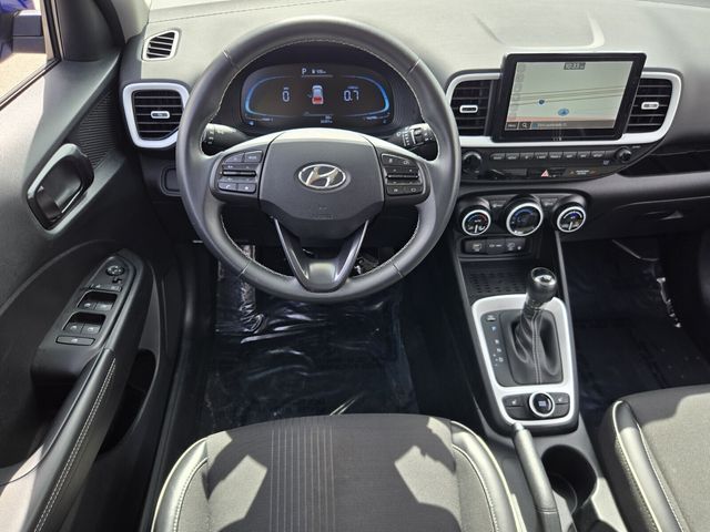 2023 Hyundai Venue Limited - Photo 12