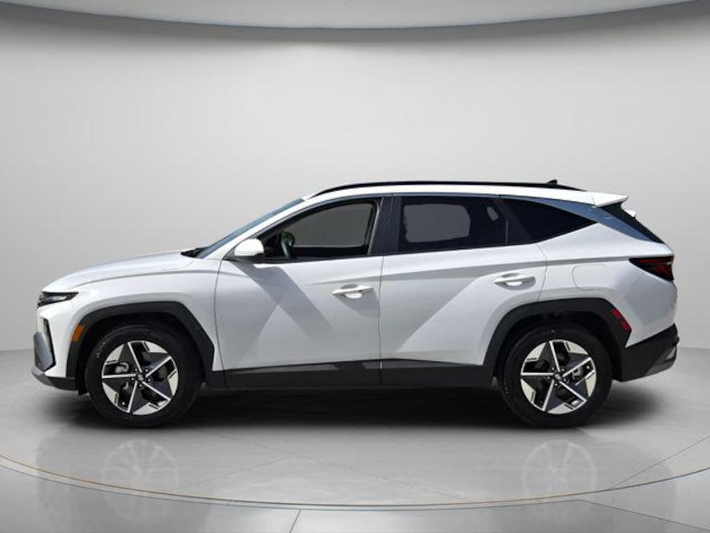 New 2026 Hyundai Tucson SEL FWD SUV