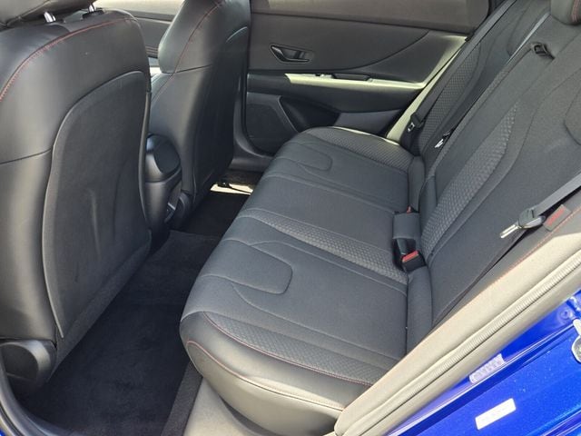 2024 Hyundai Elantra N Line - Photo 11