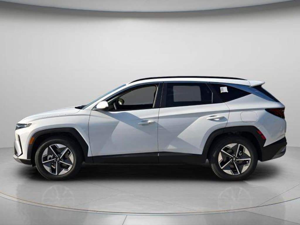 New 2026 Hyundai Tucson SEL FWD SUV