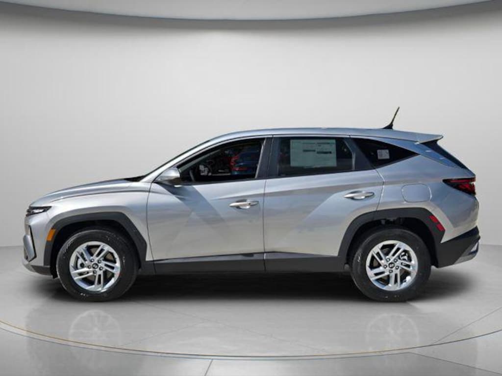 New 2026 Hyundai Tucson SE FWD SUV