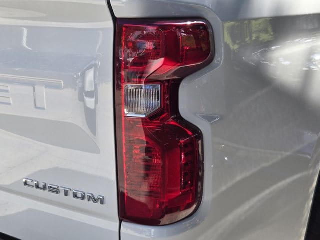 2024 Chevrolet Silverado 1500 Custom - Photo 9