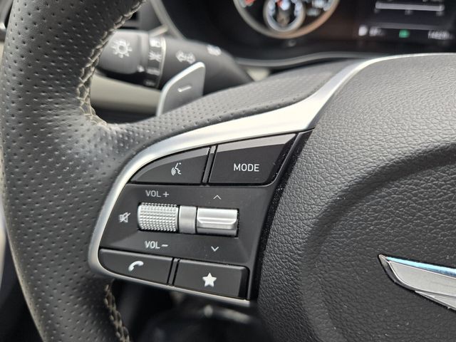 2023 GENESIS G70 Standard - Photo 24