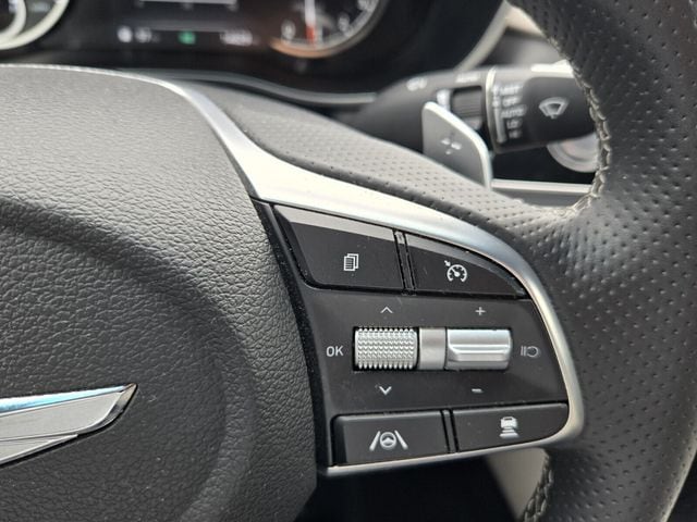 2023 GENESIS G70 Standard - Photo 25