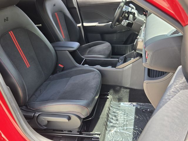 2024 Hyundai Kona N Line - Photo 16